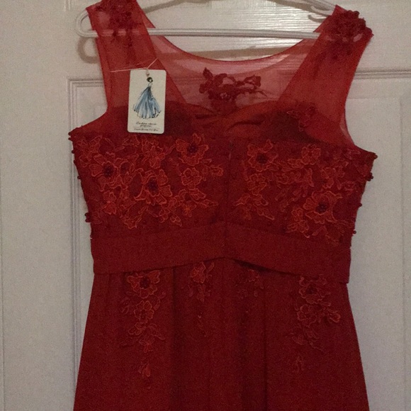 Dress - Picture 4 of 4